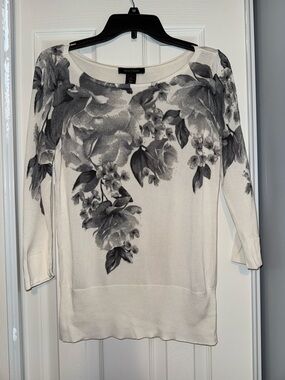 Floral Print Lightweight Sweater - Black & Cream